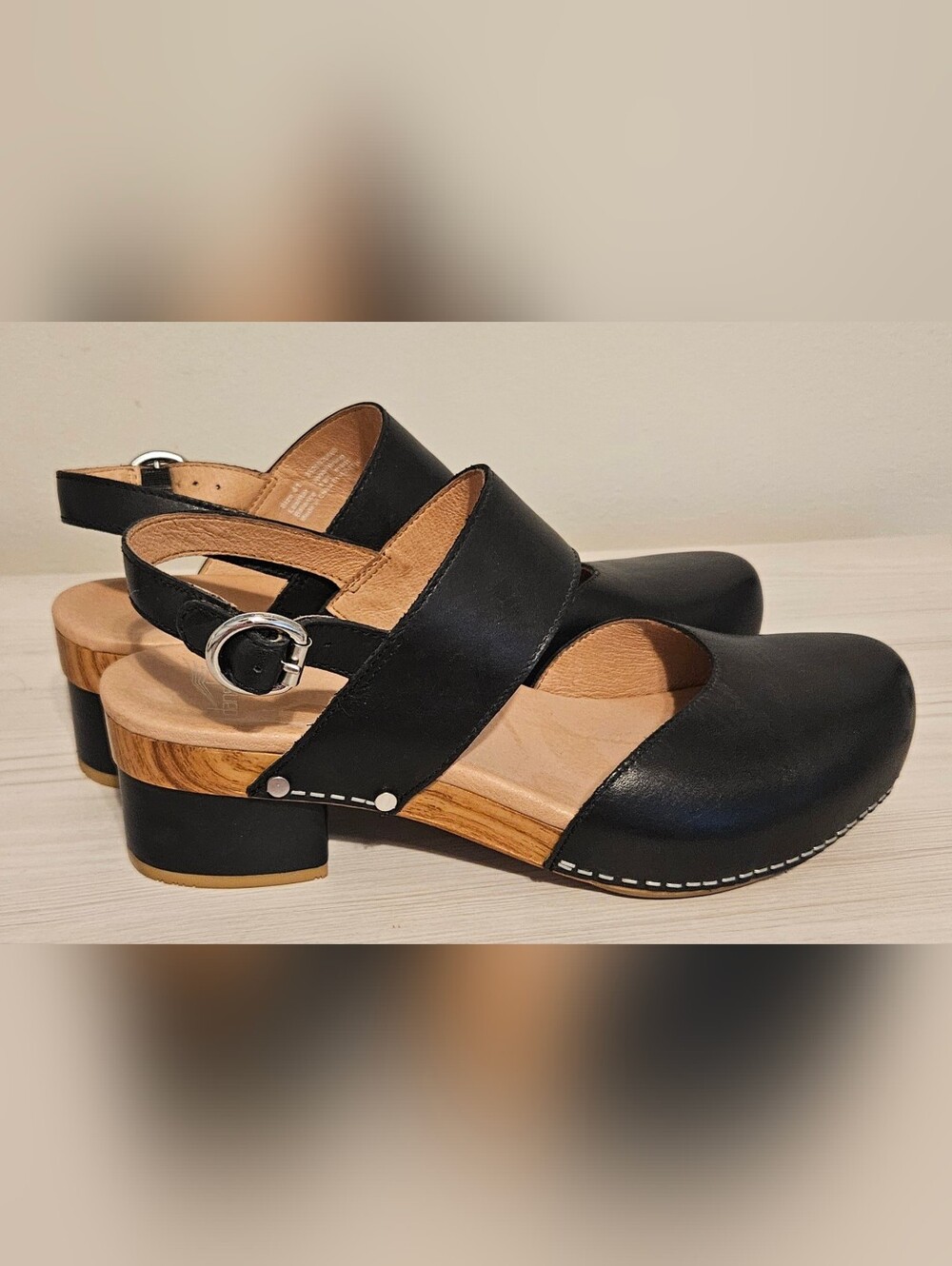 Women's Dansko EU 41 US 10.5 Malin Black Leather Closed Toe Sandals Clogs